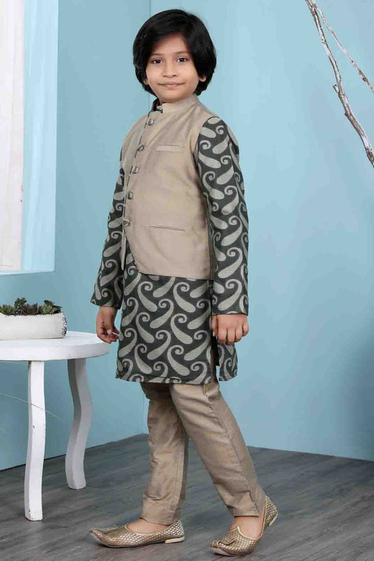 Green and Brown Handloom Silk Kurta PajamaWith Jacket NCBW10710719