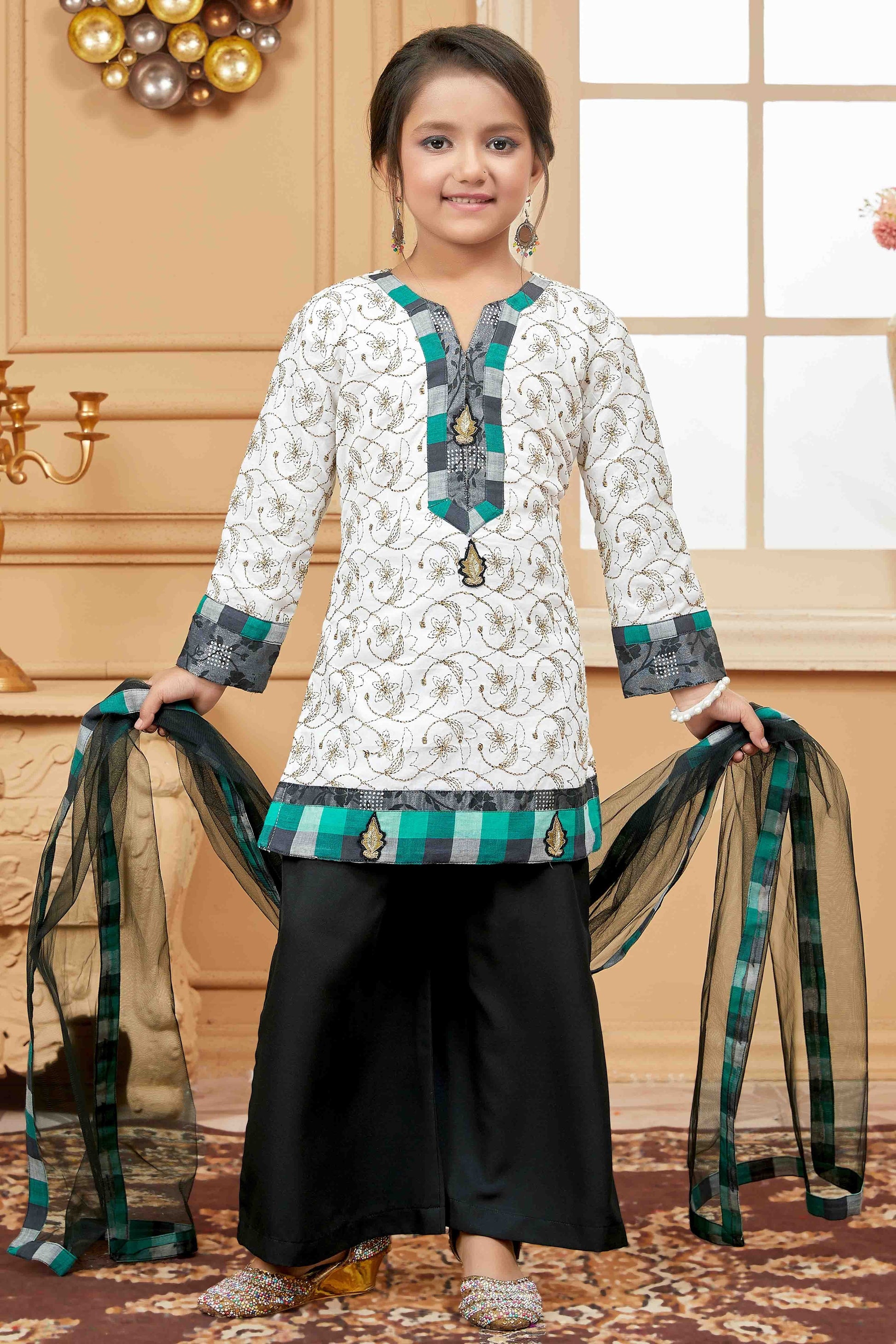 Off White Cotton Palazzo Pant Suit NCGW10710815