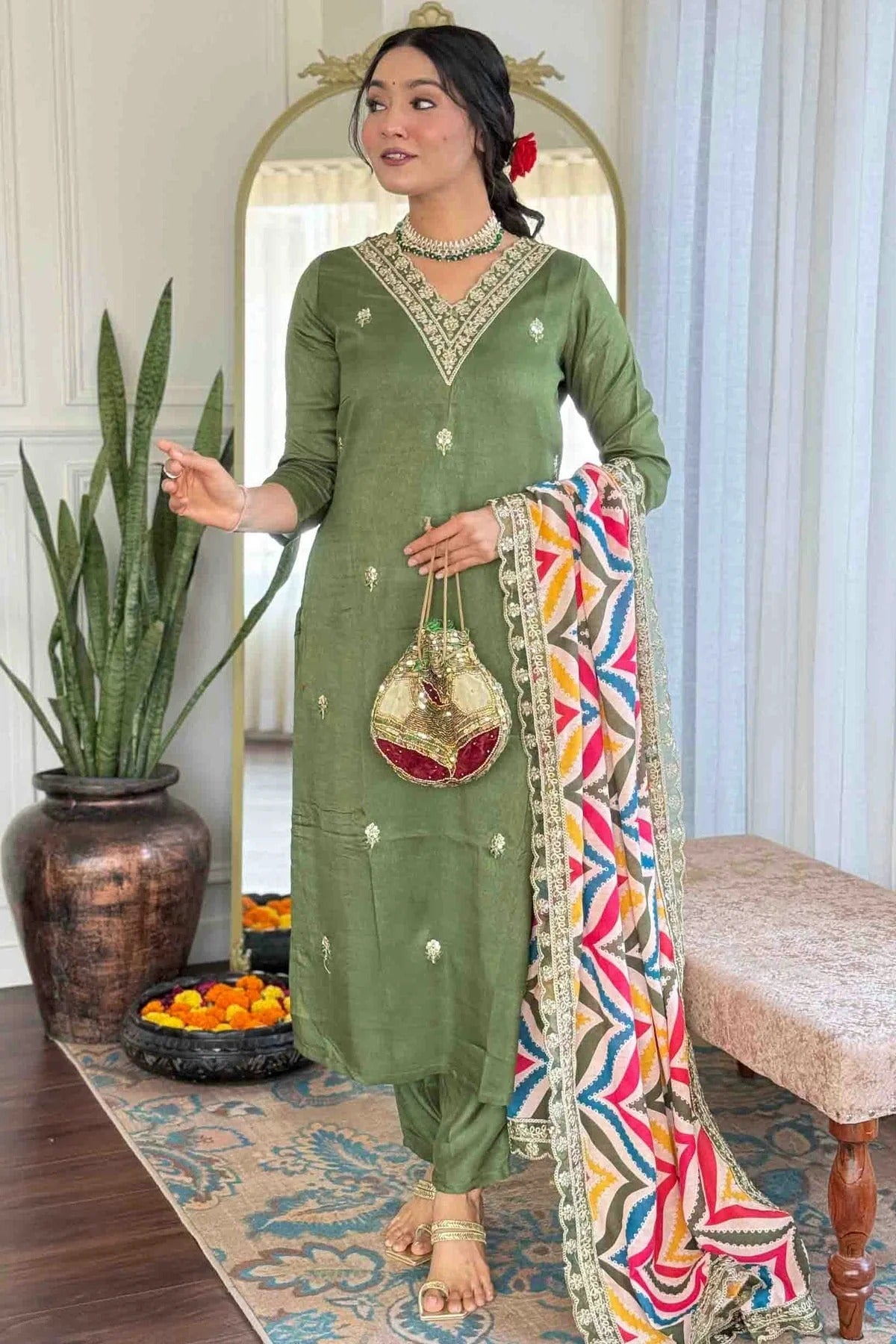 Pista Green Viscose Stitched Suit NCSS11110865