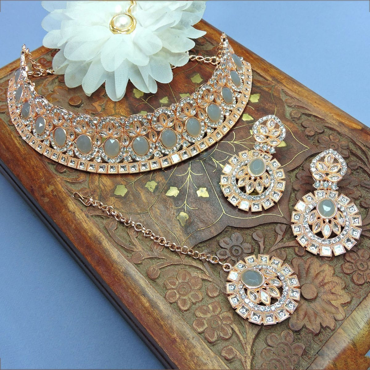 Alloy Choker Necklace Set In Grey NCNS12510287