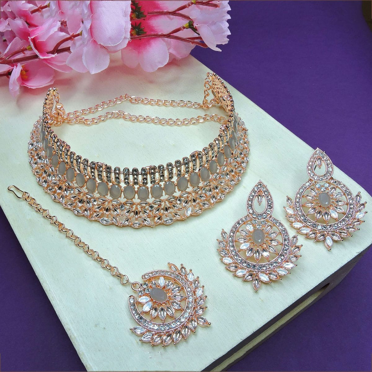 Alloy Choker Necklace Set In Grey NCNS12510301