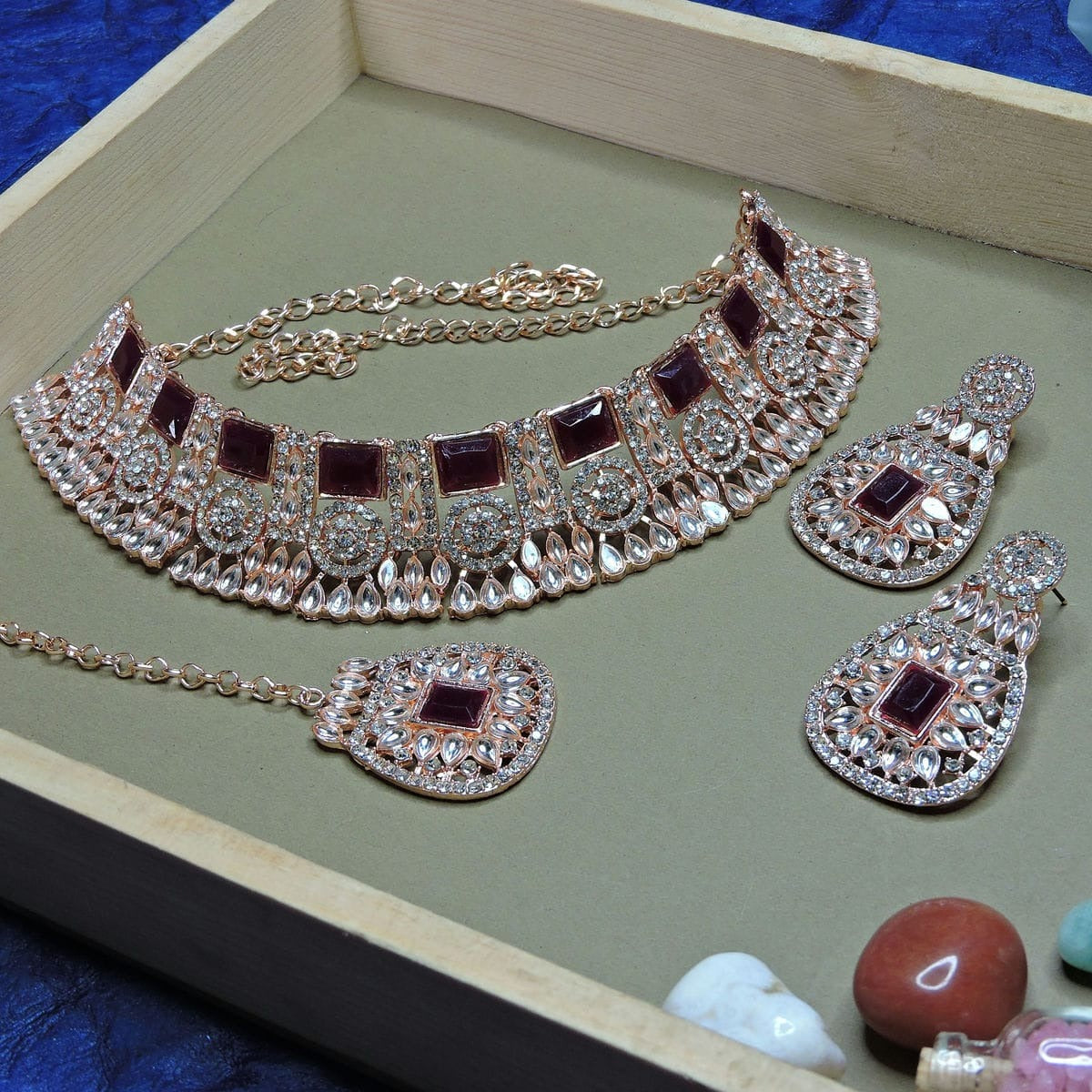 Alloy Choker Necklace Set In Maroon NCNS12510273