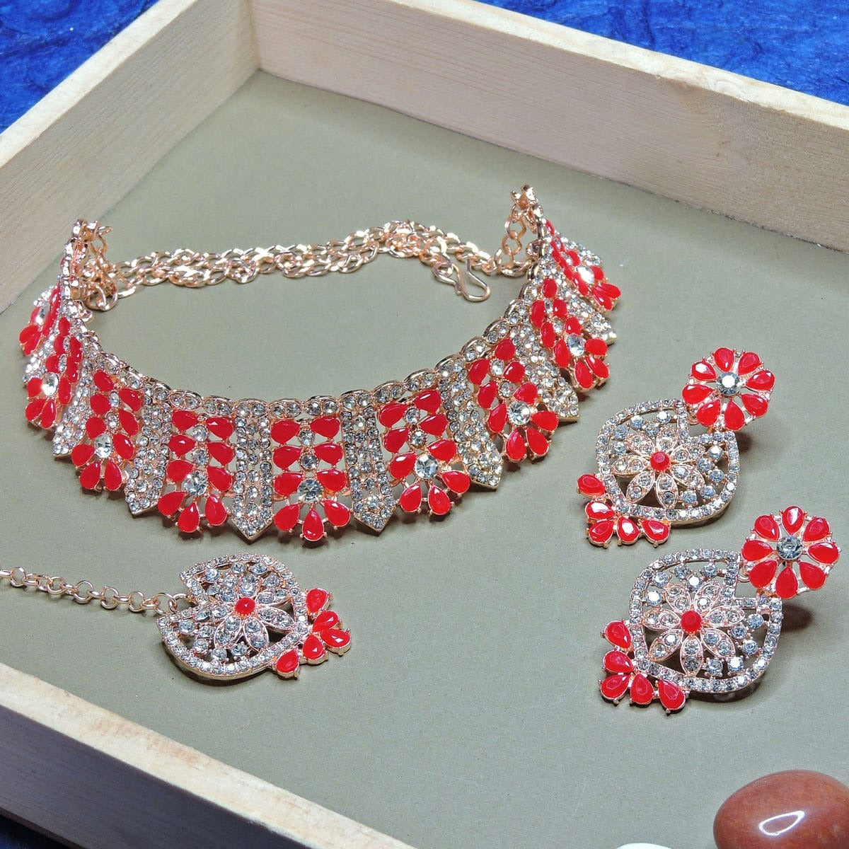 Alloy Choker Necklace Set In Red NCNS12510217