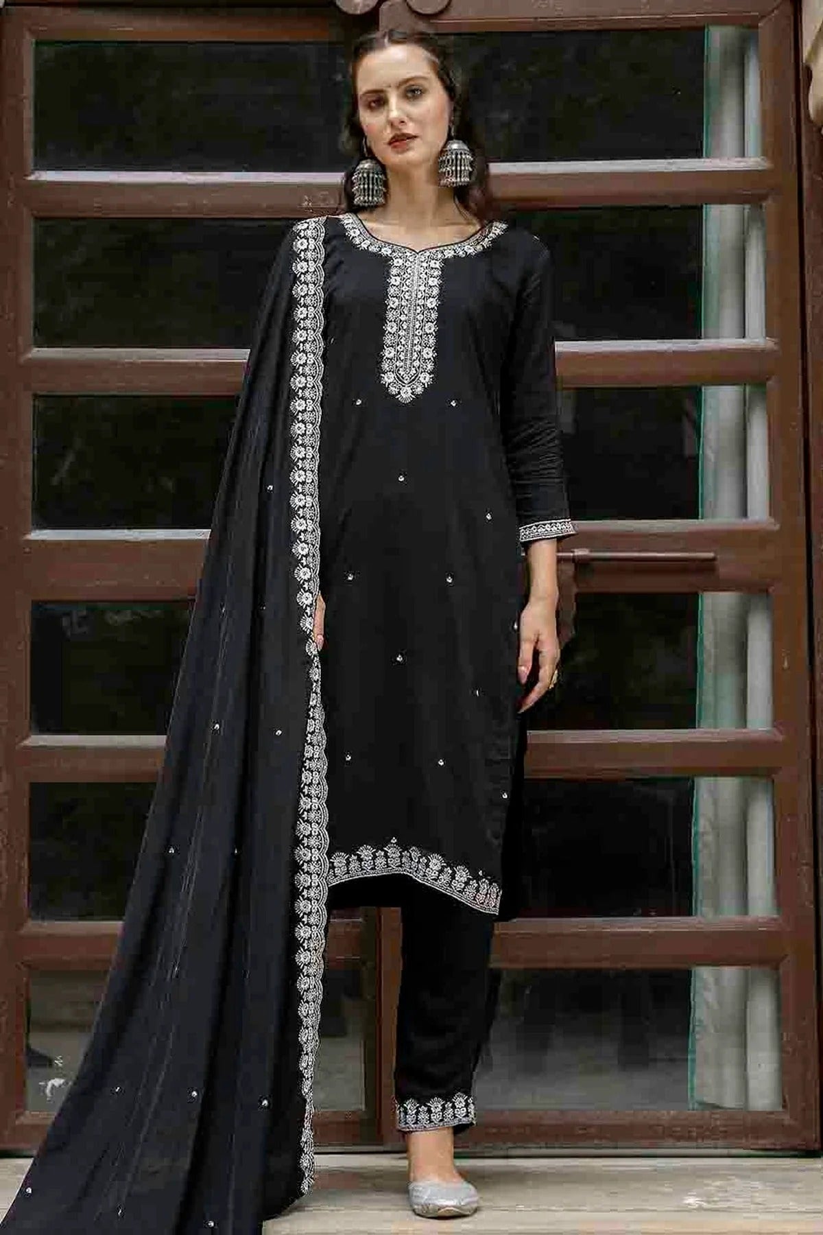 Black Viscose Roman Silk Stitched Pant Style Suit NCSS11110182