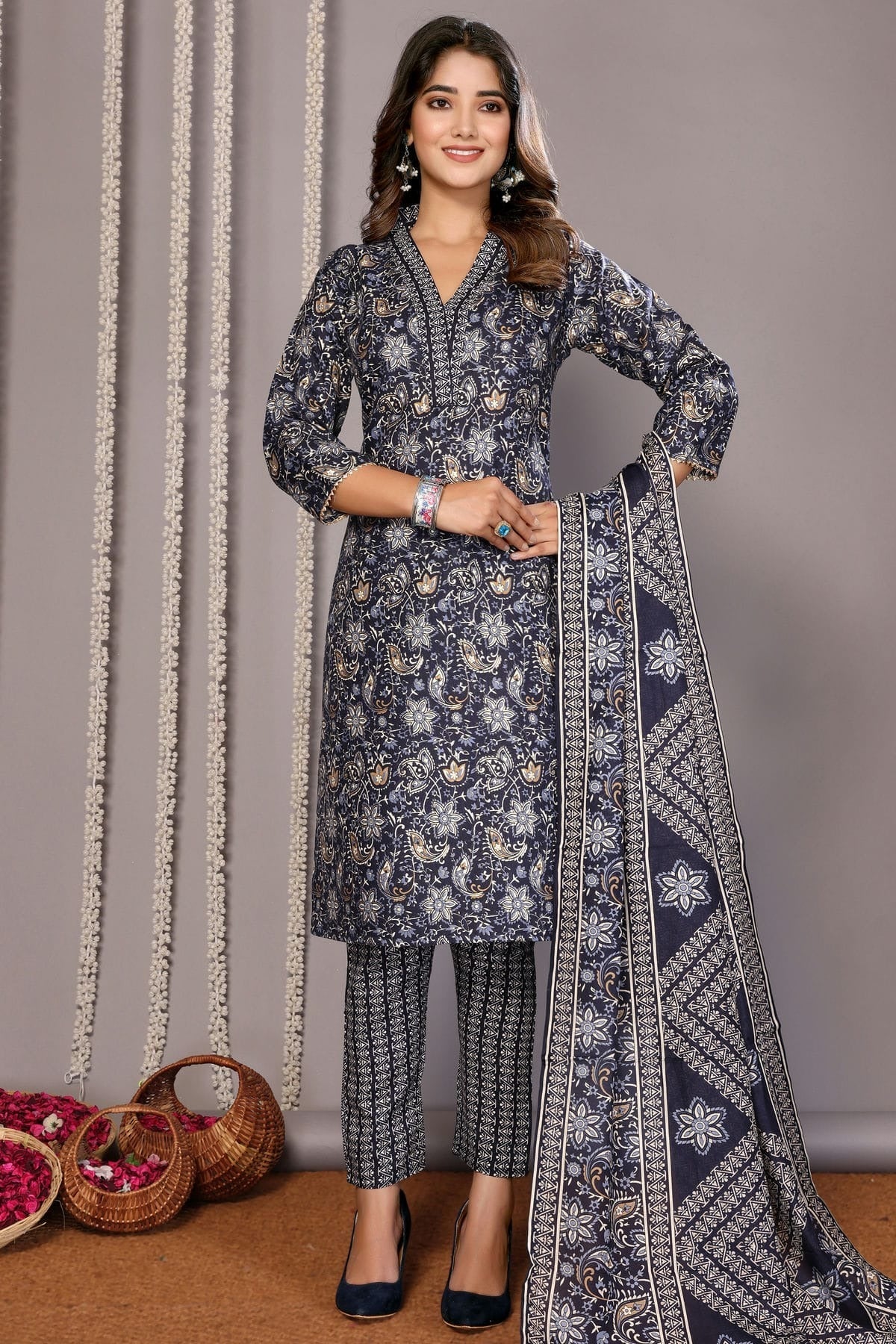 Blue Cotton Blend Stitched Suit NCSS11111388