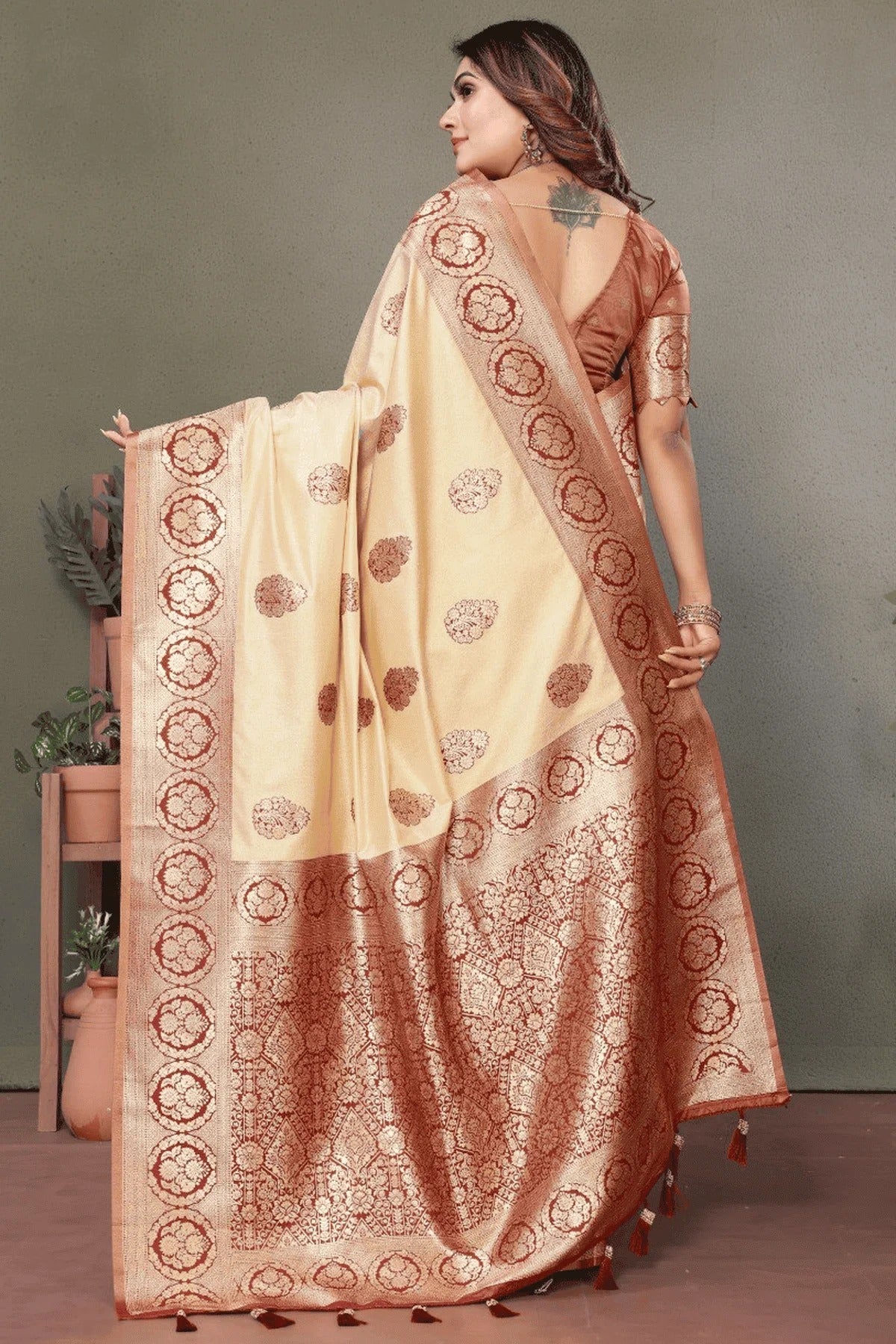 Cream Woven Viscose Silk Traditional Saree NCSD12510171