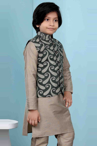 Green Handloom Silk Jacket  NCBW10710753
