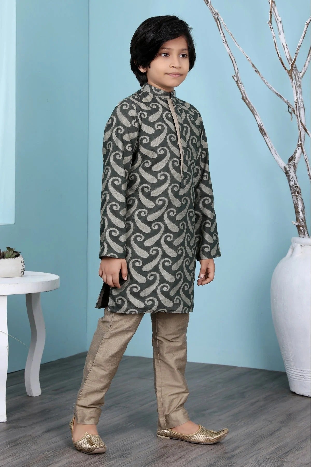 Green Handloom Silk Kurta Pajama NCBW10710692
