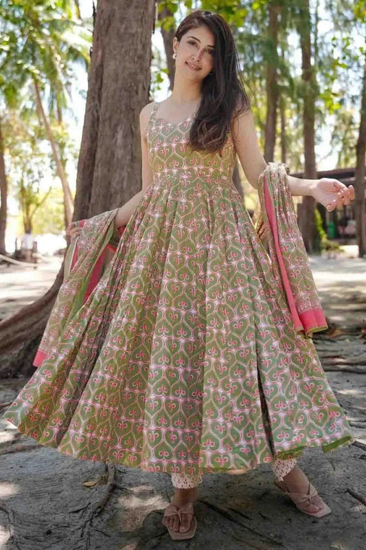 Green Muslin Stitched Suit NCSS11110641