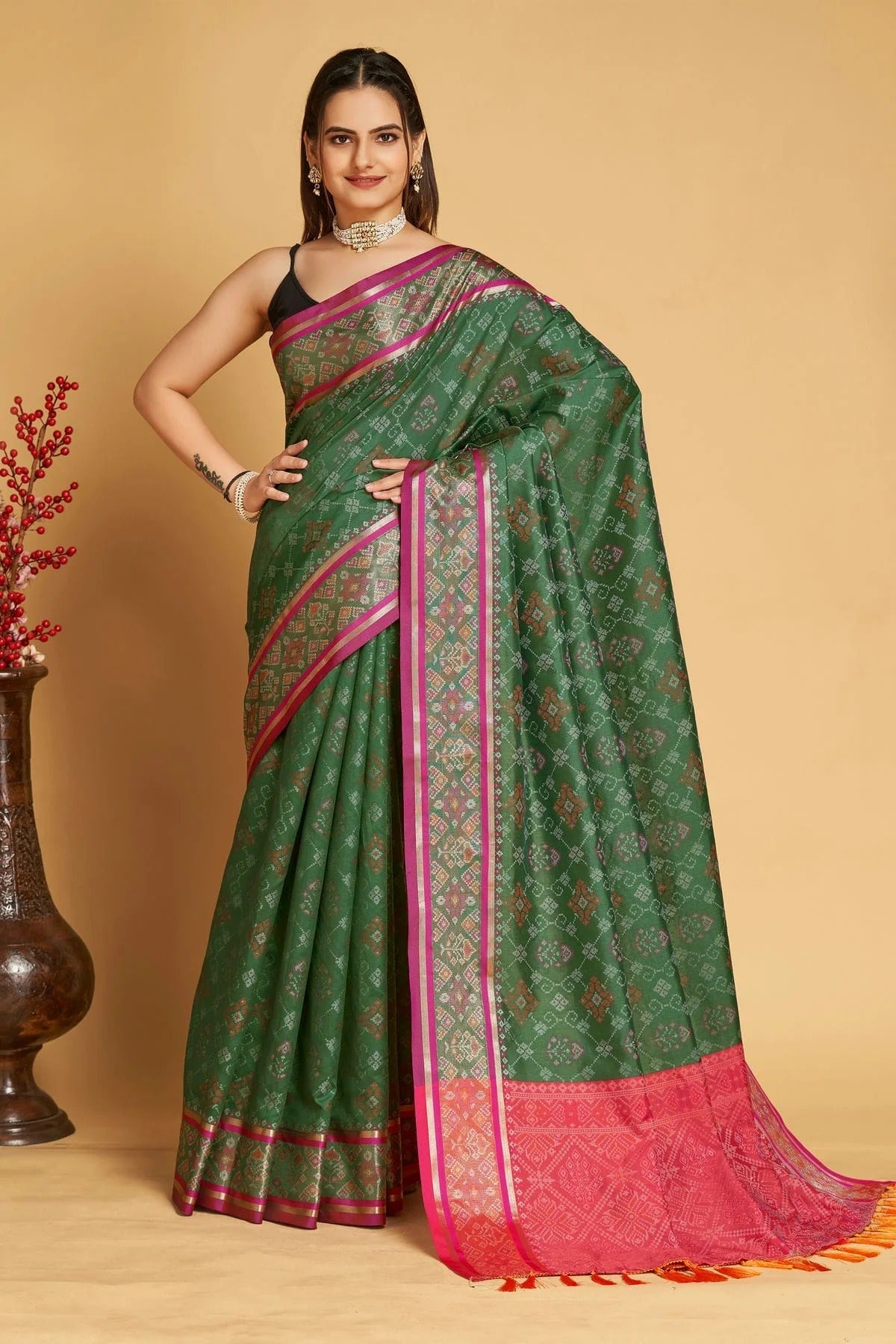 Green Patola Silk Saree NCSD11112568
