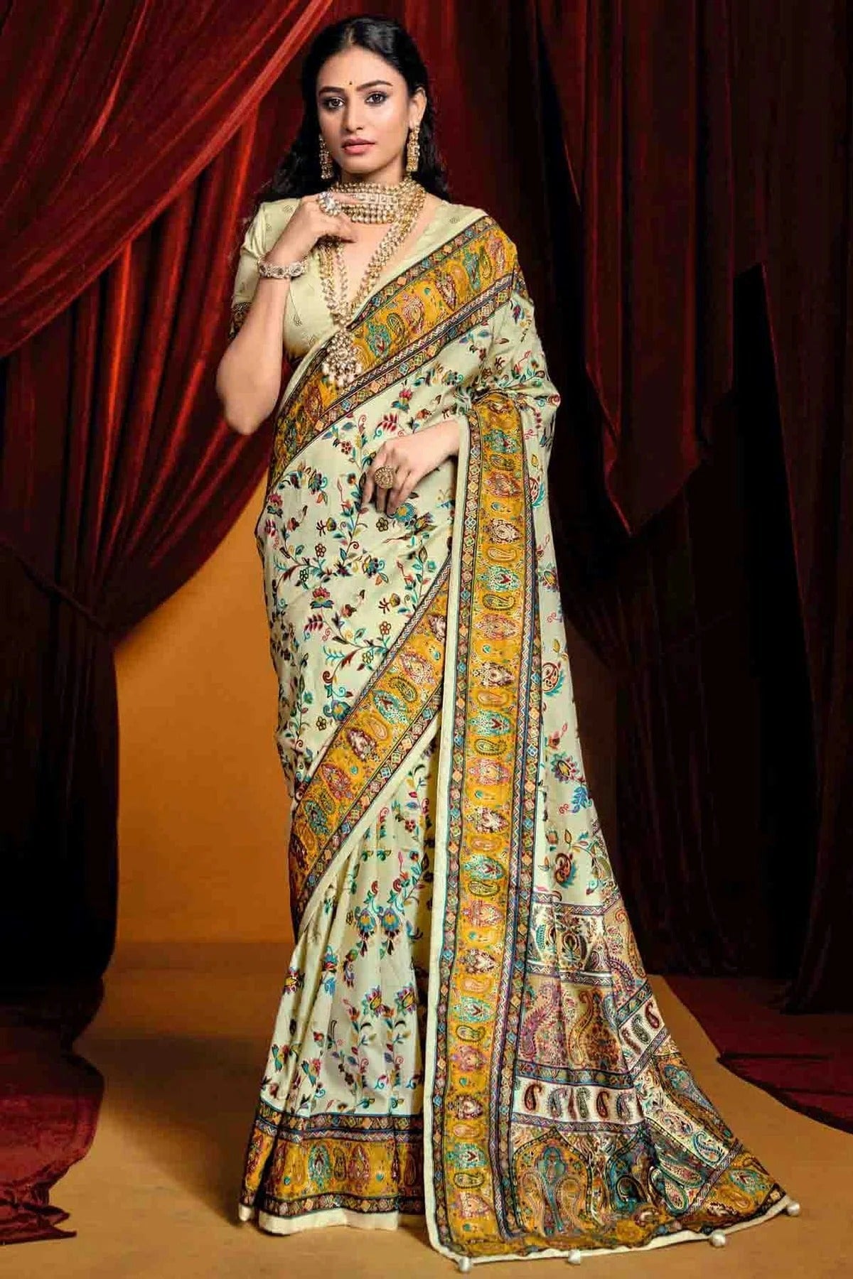 Off White Tussar Silk Paisley Printed Saree NCSD11110291